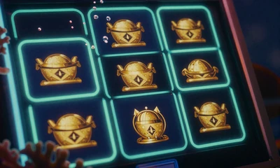 Gl&uuml;hende goldene Schatztruhe mit M&uuml;nzen und Juwelen in der Unterwasserwelt von Fugu Casino